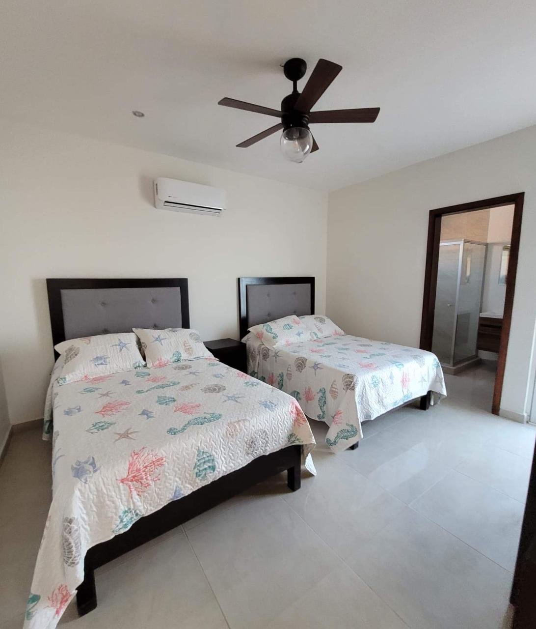 Primera imagen del album Recamaras