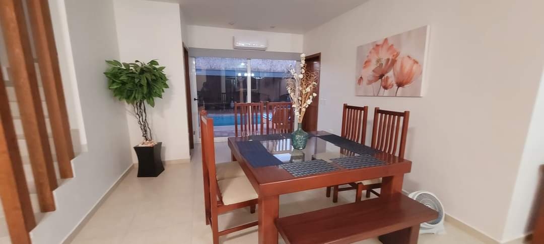 Primera imagen del album Comedor